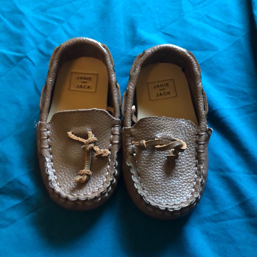 Brown dress shoes